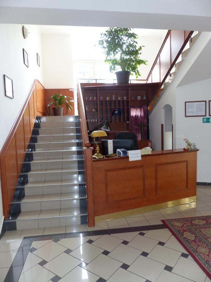 Penzion Harmonie Chodov (Karlovy Vary) Exterior foto